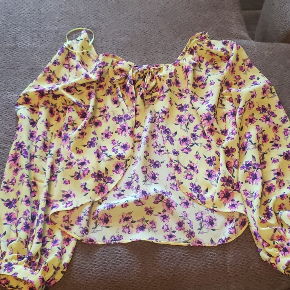 Spring top - Picture 2 of 4